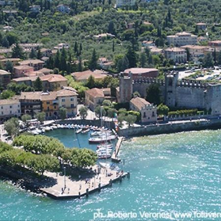 Suite La Castellana Torri Del Benaco Extérieur photo