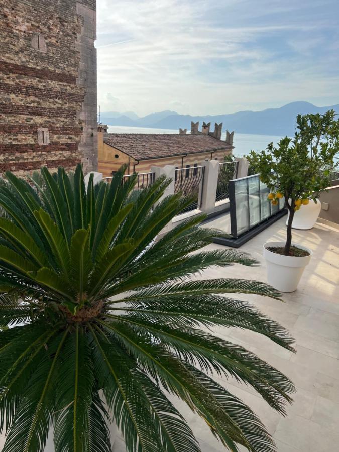 Suite La Castellana Torri Del Benaco Extérieur photo