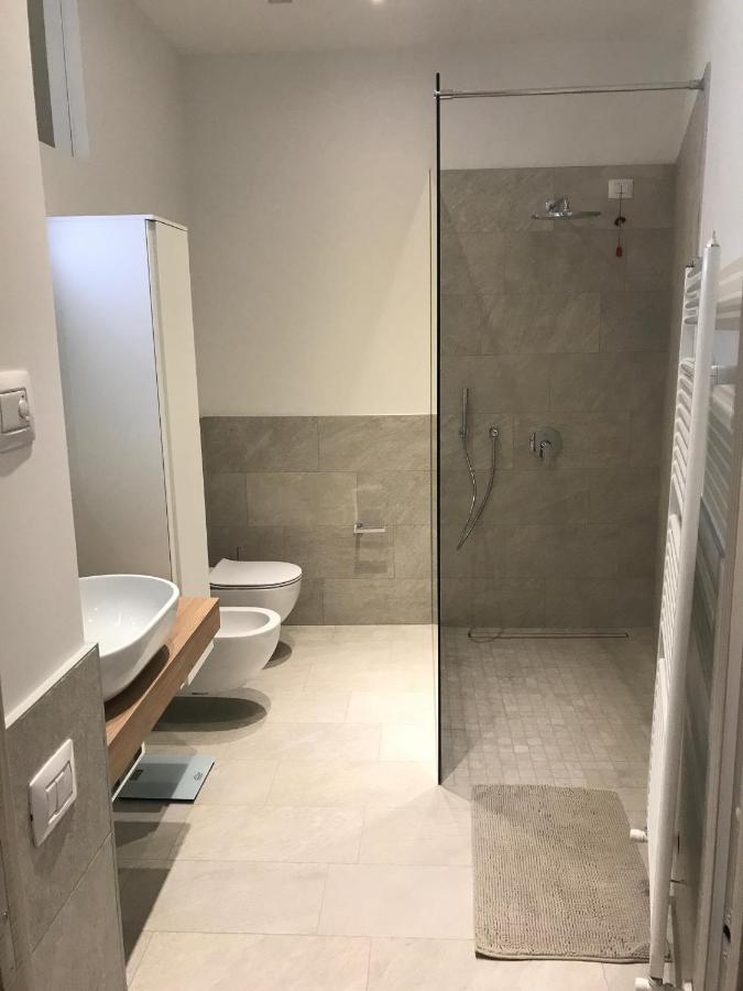 Suite La Castellana Torri Del Benaco Extérieur photo