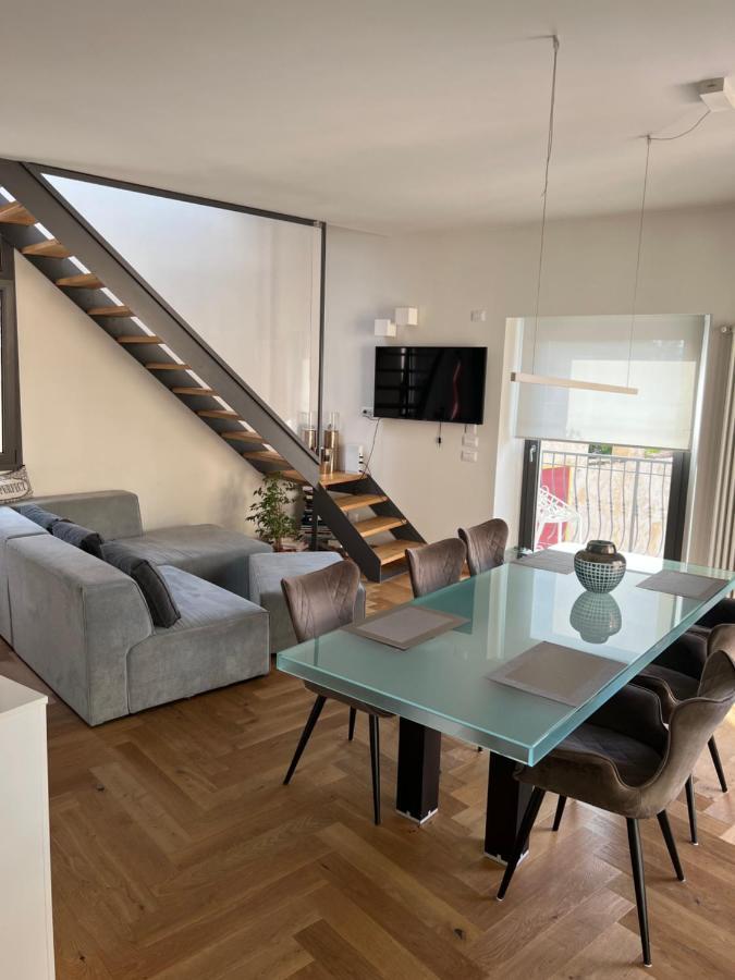 Suite La Castellana Torri Del Benaco Extérieur photo