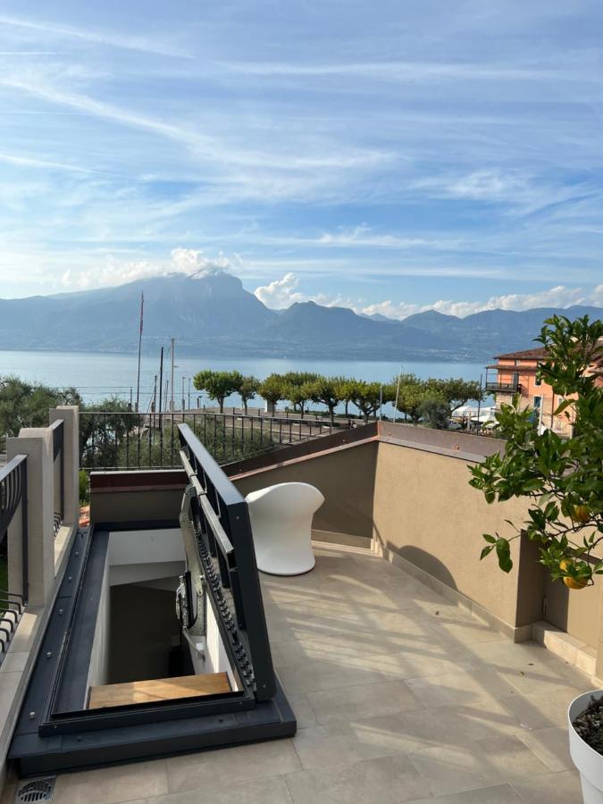 Suite La Castellana Torri Del Benaco Extérieur photo