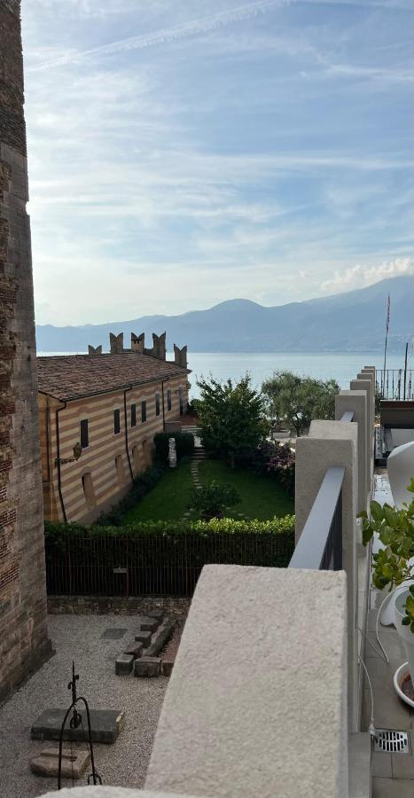Suite La Castellana Torri Del Benaco Extérieur photo