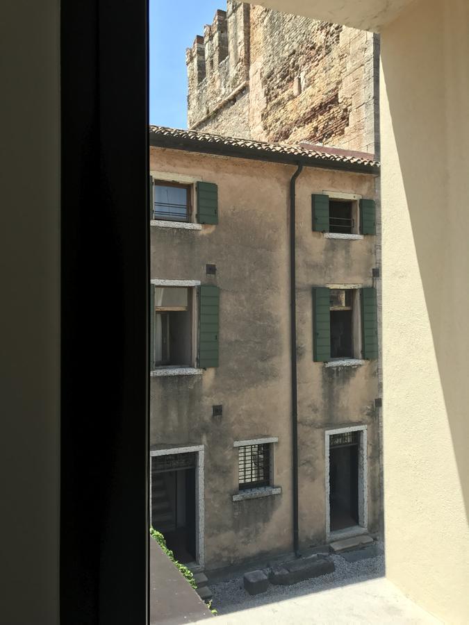 Suite La Castellana Torri Del Benaco Extérieur photo