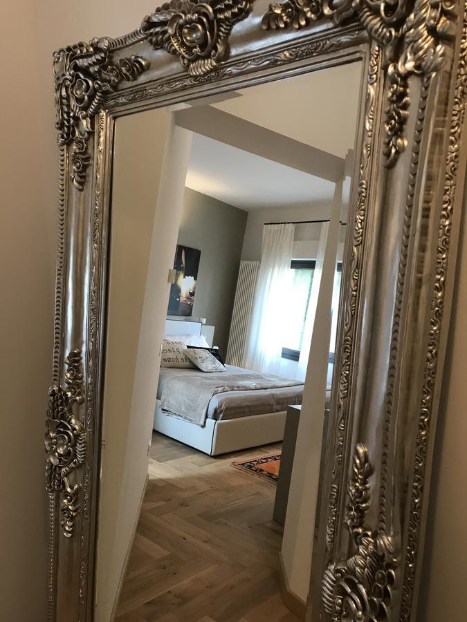 Suite La Castellana Torri Del Benaco Extérieur photo